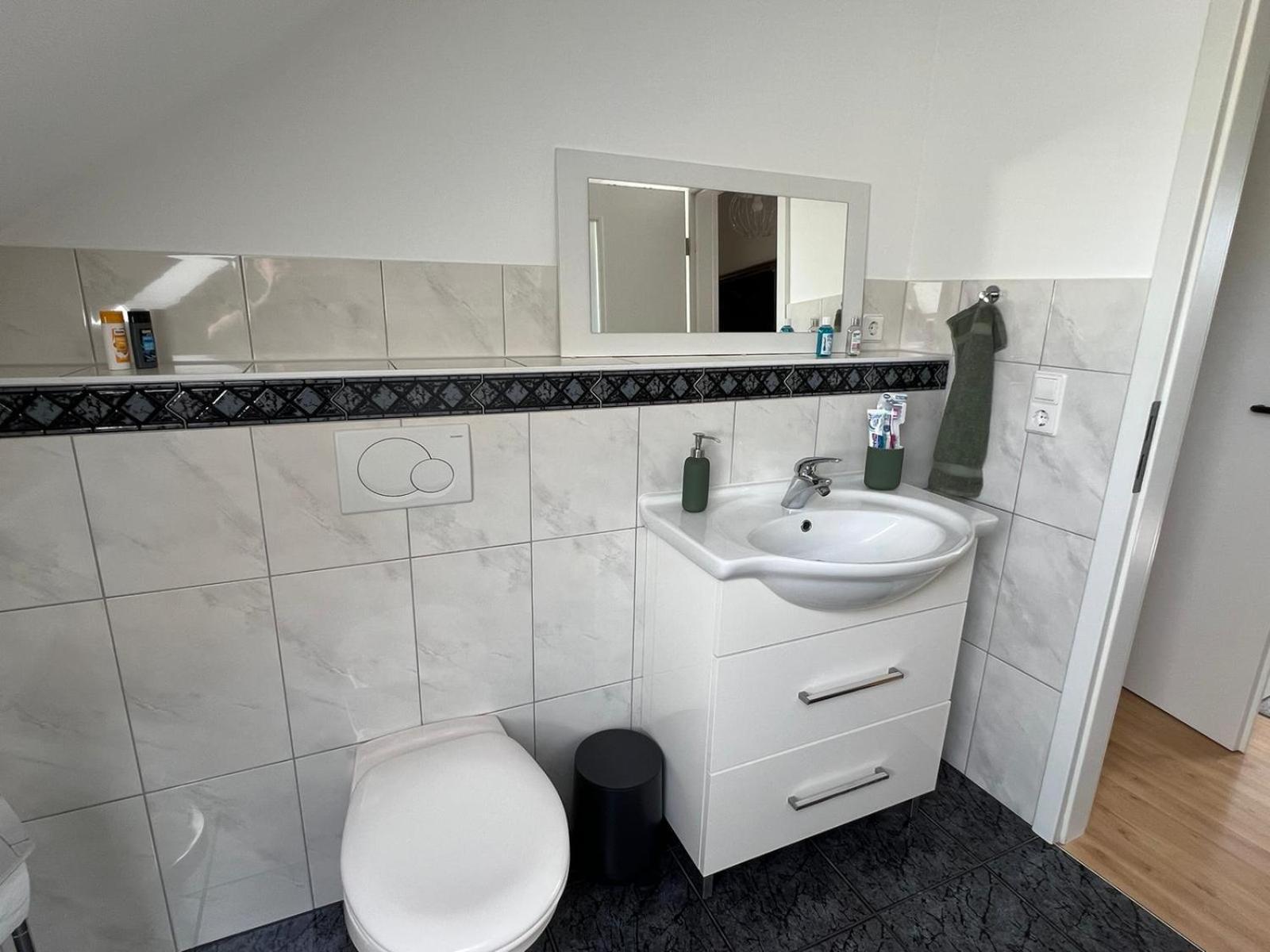 Ferienwohnung Zentral In Loerrach - Konus Gaestekarte Inklusive Bagian luar foto